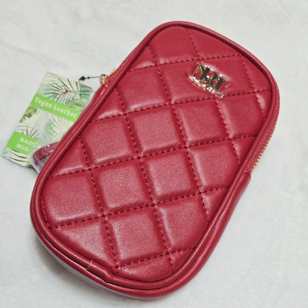 Badgley Mischka Quilted Brick Red Crossbody Phone Case New